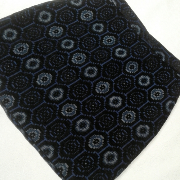 Zara basic & black a line mini brocade ski… - Picture 3 of 6